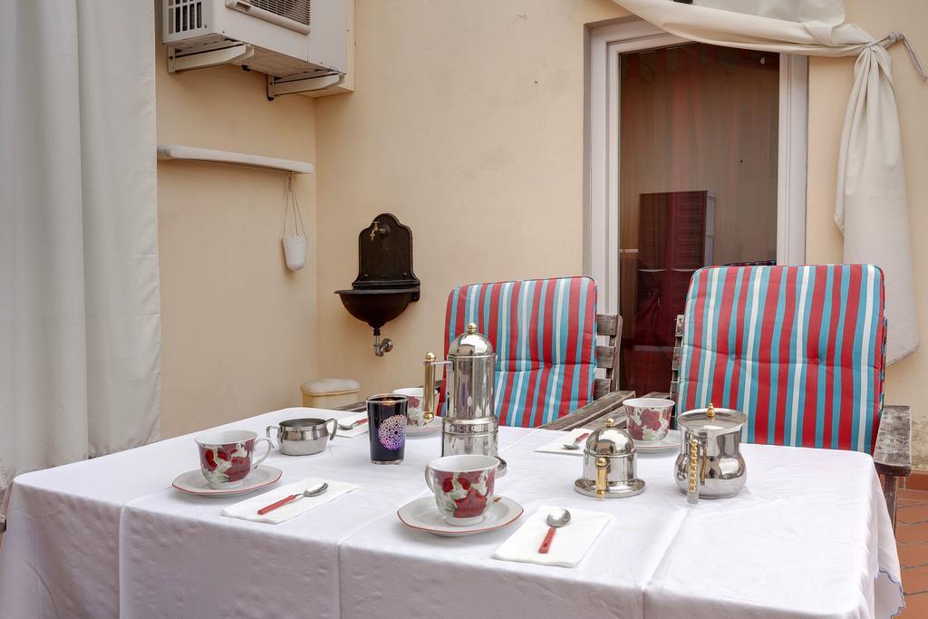 Florence Apartments Home Feeling Luaran gambar