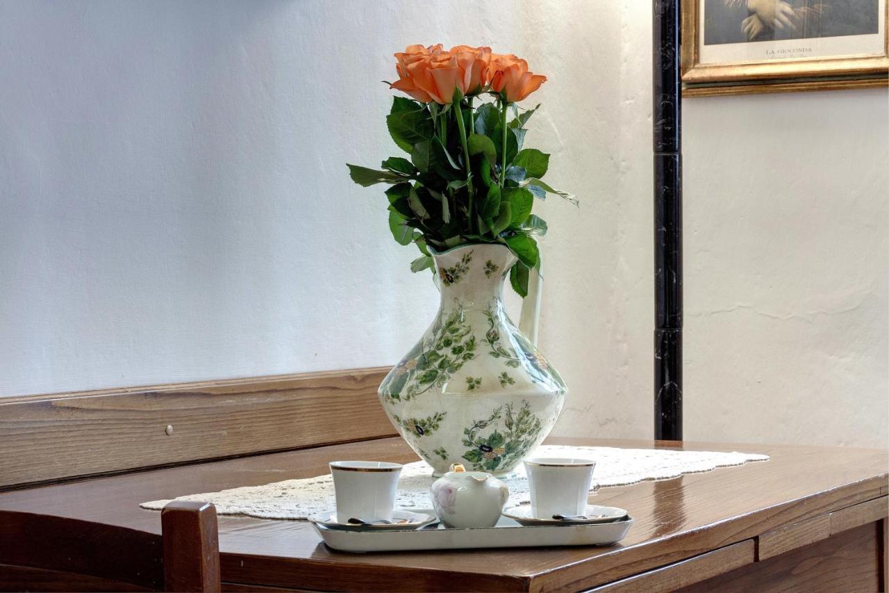 Florence Apartments Home Feeling Luaran gambar